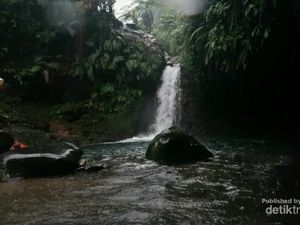 Indah tapi Mistis, Inilah Curug yang Konon Jadi Petilasan Seorang Pangeran Indah tapi Mistis, Inilah Curug yang Konon Jadi Petilasan Seorang Pangeran