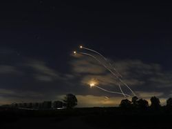 Memanas, Israel Gempur Jalur Gaza Usai Diserang Roket