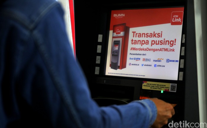 Ada Pembiasaan Tarif Atm Link, Ekonom: Opsi Ada Pada Nasabah transaksi di ATM Link akan dikenakan ongkos mulai Rp Ada Pembiasaan Tarif Atm Link, Ekonom: Opsi Ada Pada Nasabah
