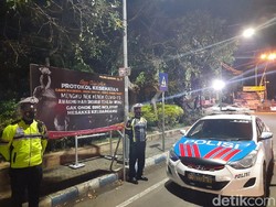 Cara Unik Polisi Jombang Ingatkan Bahaya COVID-19, Pampang Imbauan Horor
