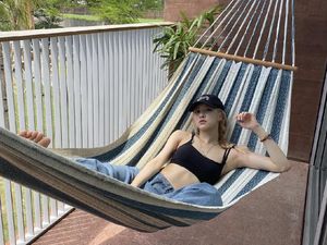 Gaya 8 Artis Korea Liburan ke Bali, Rose BLACKPINK Hingga Park Min Young