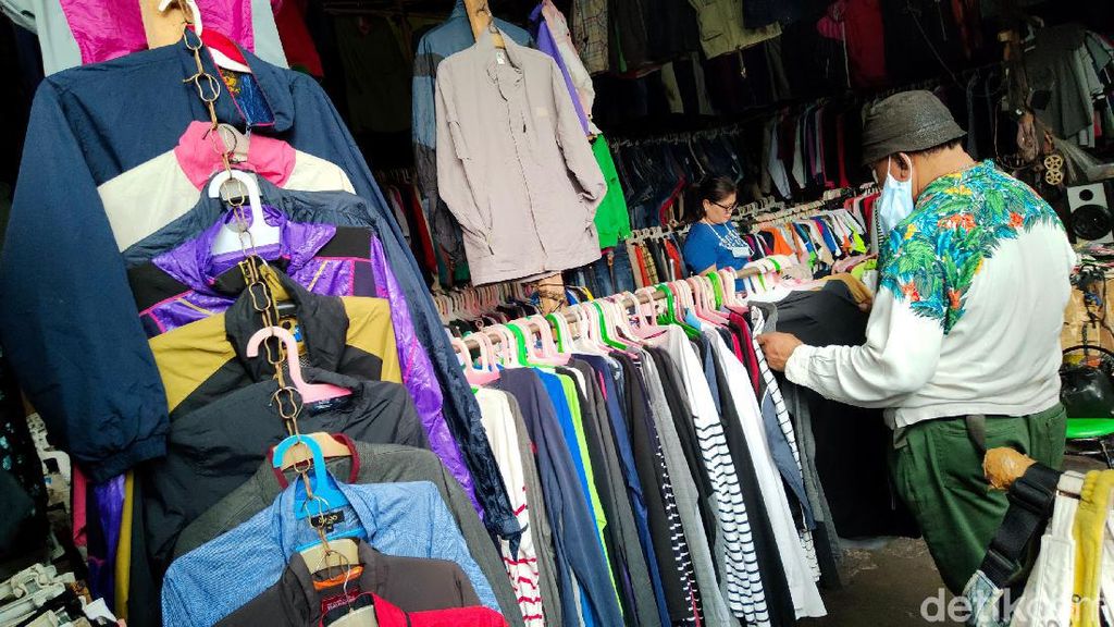 Yuk, Berburu Barang Bekas dengan Harga Miring di Sini Yuk, Berburu Barang Bekas dengan Harga Miring di Sini