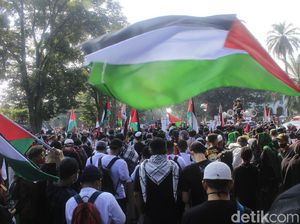 Aksi Bela Palestina, Massa di Bandung Turun ke Jalan