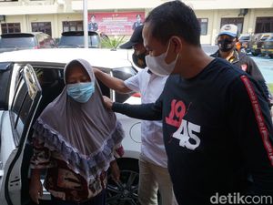 Ini Sosok Bos Arisan Lebaran yang Tipu Ratusan Emak-emak Rp 1 Miliar Ini Sosok Bos Arisan Lebaran yang Tipu Ratusan Emak-emak Rp 1 Miliar