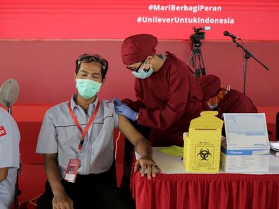 Begini Potret Vaksinasi Gotong Royong di Indonesia