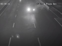 Detik-detik Pemobil Tabrak Lari Pedagang Mi Ayam di Sudirman