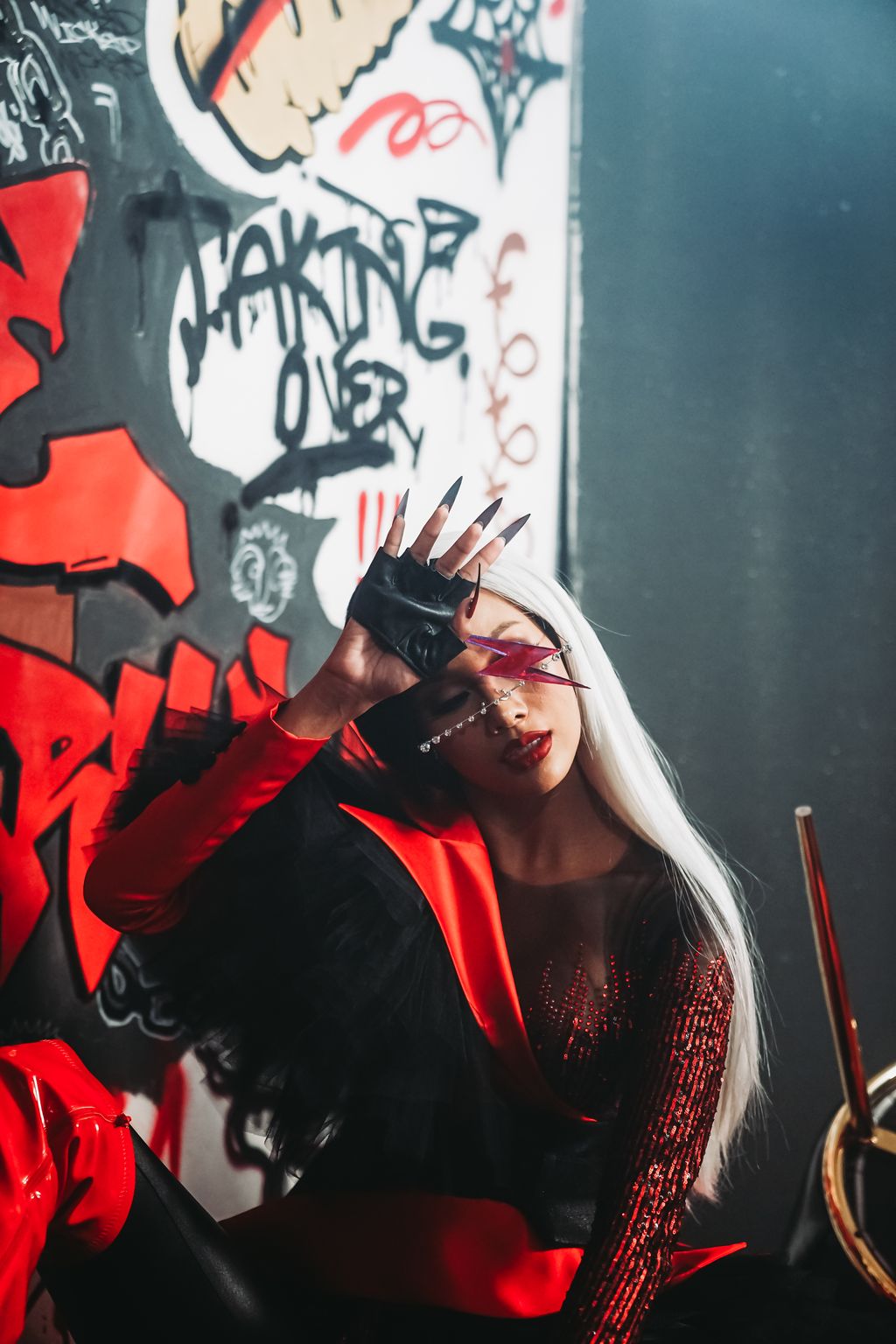 Ivan Gunawan Rancang Gaun Cruella