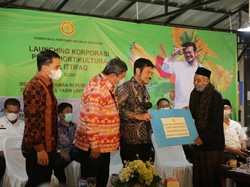 Beri Benih hingga Cold Storage, Mentan Harap Pesantren Edukasi Pertanian