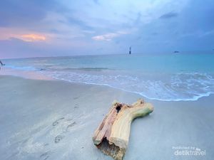 Wisata Pantai Senggigi: Lokasi, Daya Tarik, Biaya, hingga Rute Wisata Pantai Senggigi: Lokasi, Daya Tarik, Biaya, hingga Rute