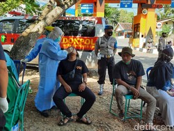 Tes Antigen 100 Wisatawan di Pantai Baron, 2 Orang Positif