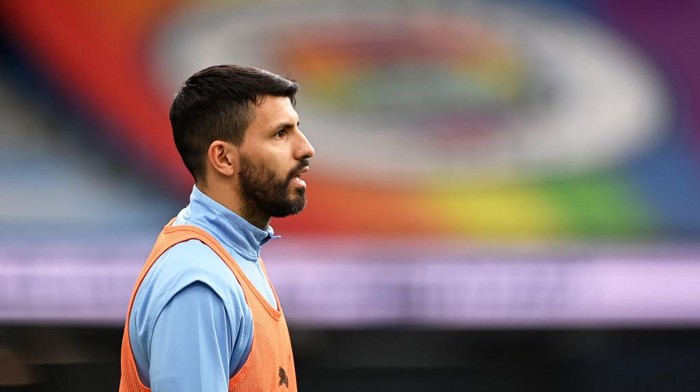 MANCHESTER, ENGLAND - MAY 08: Sergio Aguero of Manchester City looks on as he warms up prior to the Premier League match between Manchester City and Chelsea at Etihad Stadium on May 08, 2021 in Manchester, England. Sporting stadiums around the UK remain under strict restrictions due to the Coronavirus Pandemic as Government social distancing laws prohibit fans inside venues resulting in games being played behind closed doors. (Photo by Laurence Griffiths/Getty Images)