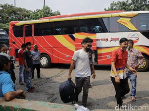 Arus Balik Lebaran, Terminal Kampung Rambutan Masih Lengang