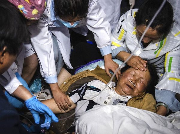 Tak Hanya Blitar, Gempa Kuat Juga Guncang China