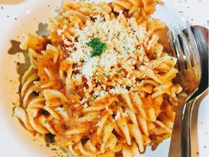 Hanya Rp 20 Ribu! Bisa Kenyang Makan Nasi Kucing dan Pasta di 5 Tempat Ini