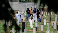 TPU Masih Ramai Didatangi Peziarah