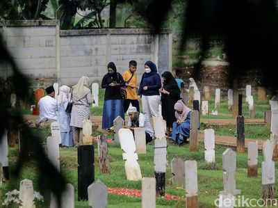 TPU Masih Ramai Didatangi Peziarah