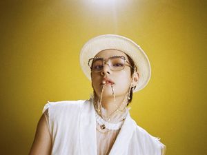 BTS V Cedera di Kaki Hingga Tak Tampil Maksimal, Agensi Minta Fans Pengertian BTS V Cedera di Kaki Hingga Tak Tampil Maksimal, Agensi Minta Fans Pengertian