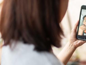 Telkomsel Kejar Perbaikan Layanan yang Sempat Down Telkomsel Kejar Perbaikan Layanan yang Sempat Down