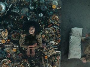 5 Makanan Enak Ini Jadi Bikin Mual Setelah Tayang di Film Horor