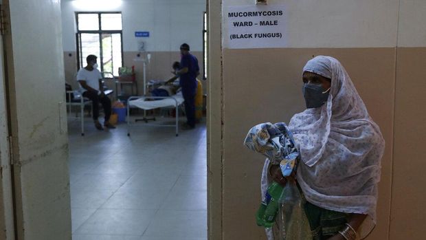 Belum usai hadapi 'tsunami' Corona dan jamur hitam, India kembali dihadapkan pada ancaman baru yakni jamur putih. Apa itu infeksi jamur putih?