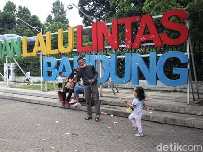 Ditutup Sementara, Begini Suasana di Taman Lalu Lintas Bandung