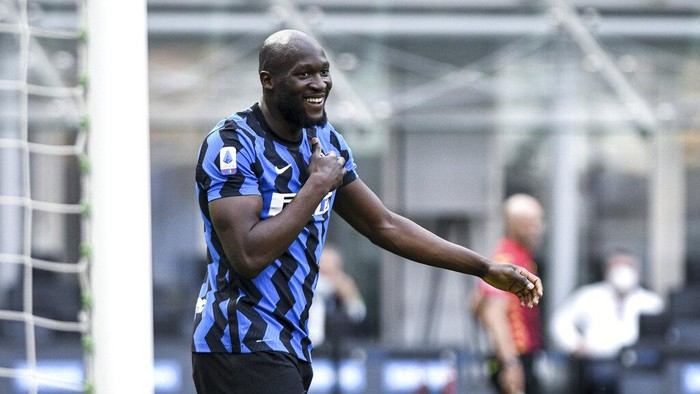 Inter Milans Romelo Lukaku celebrates after scoring during the Serie A soccer match between Inter and Udinese, at the San Siro stadium in Milan, Italy, Sunday, May 23, 2021. Inter won its first Serie A title in 11 years this month. (Piero Cruciatti/LaPresse via AP)
