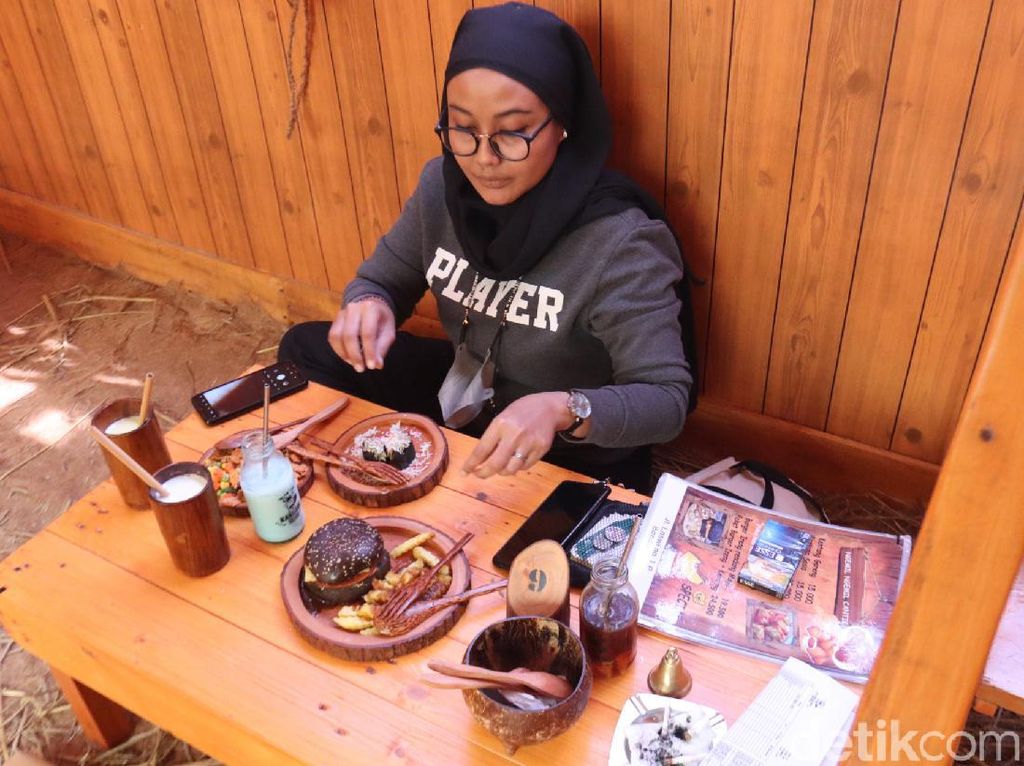 Kandang Susu, Wisata Kuliner Rasa Peternakan di Bandung