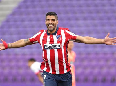 Luis Suarez dan 6 Pengkhianat yang Sukses di Sepakbola