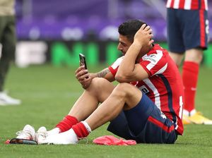 Momen Luis Suarez Video Call Keluarga Sambil Bercucuran Air Mata