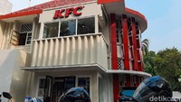 Penasaran Berapa Harta Kekayaan Bos KFC Indonesia? Intip di Sini