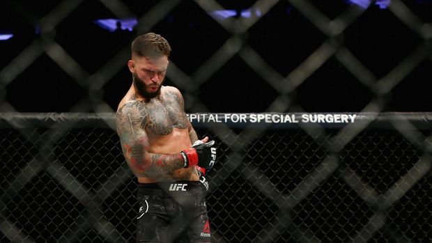 NEW YORK, NY - NOVEMBER 04: Cody Garbrandt reacts during his UFC bantamweight championship bout against TJ Dillashaw during the UFC 217 event at Madison Square Garden on November 4, 2017 in New York City.   Mike Stobe/Getty Images/AFP (Photo by Mike Stobe / GETTY IMAGES NORTH AMERICA / Getty Images via AFP)