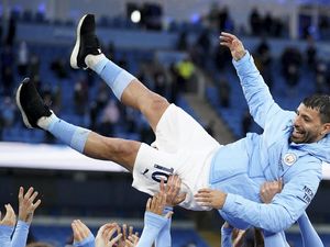 Laga Terakhir Aguero di Liga Inggris: Cetak 2 Gol, Pecahkan Rekor Rooney