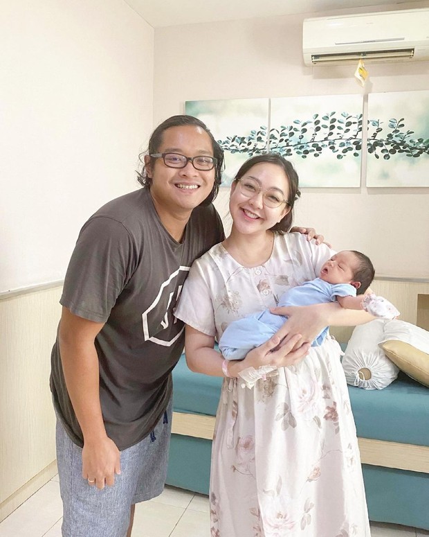 Astari Riri/Instagram.com/astaririri Astari riri