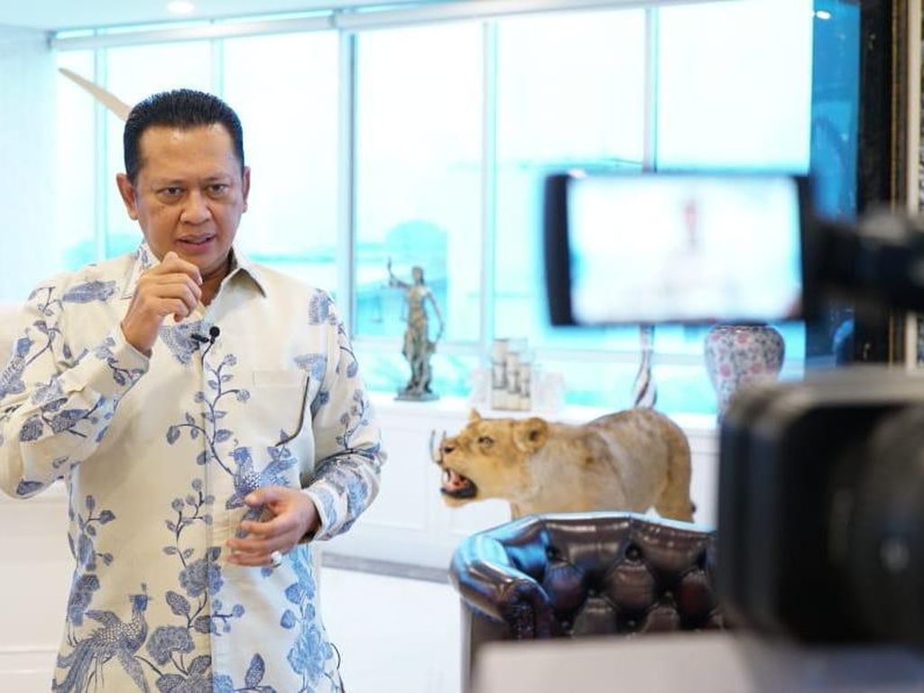 Ketua MPR: Melindungi Pers Harus Dimaknai sebagai Melindungi Demokrasi Ketua MPR: Melindungi Pers Harus Dimaknai sebagai Melindungi Demokrasi