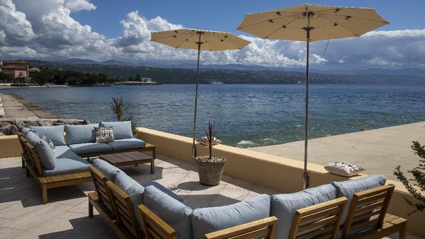 Birunya Pantai Kroasia yang Sudah Dibuka Lagi Untuk Turis Dunia