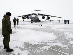 Menengok Pangkalan Militer Rusia di Kutub Utara Menengok Pangkalan Militer Rusia di Kutub Utara