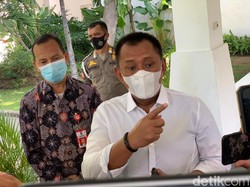 Khofifah Dipolisikan soal Pesta Ultah, Sekda Pastikan Acara Suprise dan Sesuai Prokes