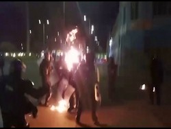 Detik-detik Polisi Kolombia Terbakar Saat Amankan Demo di Bogota