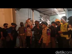 Kerumunan THM Holywings Makassar Dibubarkan, Kursi-Perabotan Disita