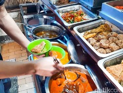 Modal Gerobak, 5 Warung Padang Ini Punya Menu yang Terkenal Enak dan Murah