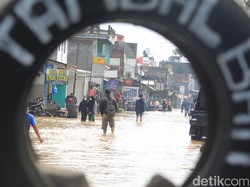 Hujan Deras, Baleendah Bandung Terendam Banjir 1 Meter Lebih