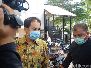 Kala Azis Syamsuddin Muncul di Pintu Belakang Dewas KPK Kala Azis Syamsuddin Muncul di Pintu Belakang Dewas KPK