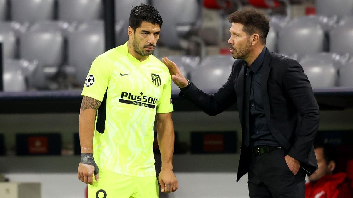 Diego Simeone sempat tidak percaya Atletico Madrid punya peluang merekrut Luis Suarez (Foto: Getty Images/Alexander Hassenstein)