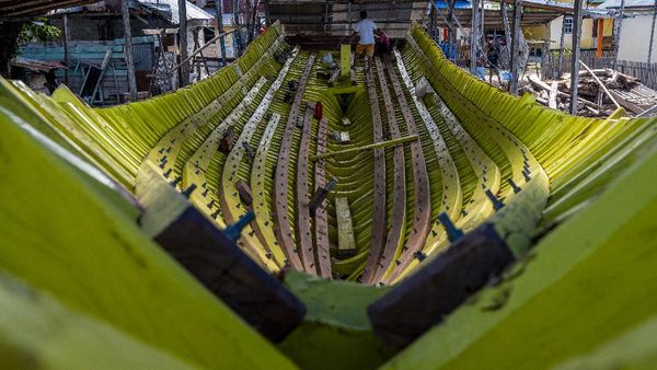 Galangan Kapal Rakyat Kesulitan Bahan Baku Kayu Ulin