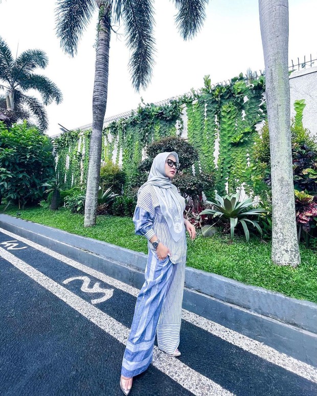 gaya terbaru Syahrini