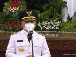 Sah! Jokowi Lantik Sugianto-Edy Jadi Gubernur-Wagub Kalteng