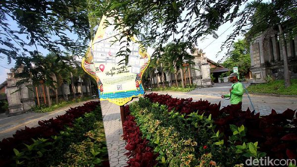 Mempercantik Kota Solo Lewat Tanaman Portable