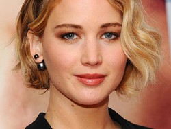 16 Model Rambut Pendek Wanita 2021 (Bagian 1)