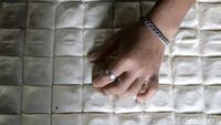 Pabrik Tahu di Ibu Kota Tetap Beroperasi Kala Harga Kedelai Meninggi