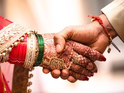 Bak di Drakor, Cewek Korsel Terbang ke India Demi Menikah dengan Pacarnya